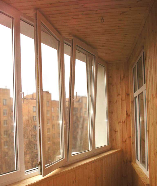 Балкон.рама из ПВХ.